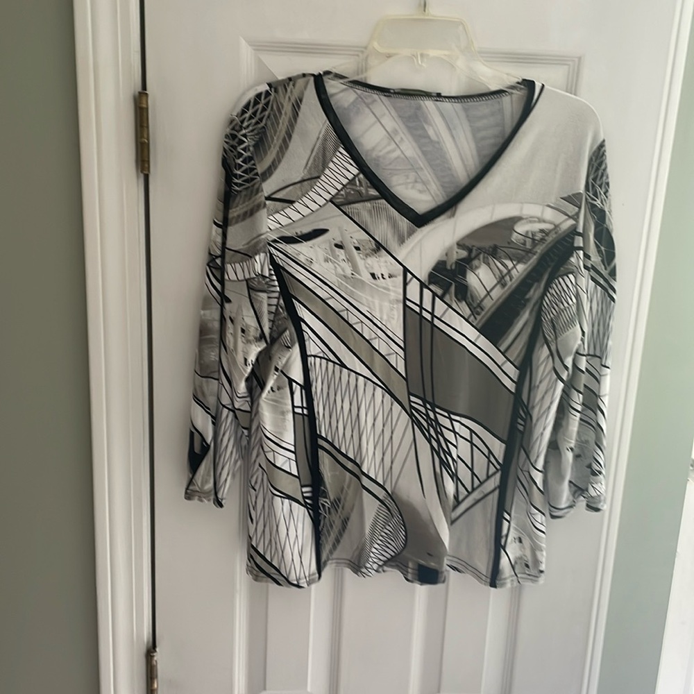 XL three quarter sleeve top